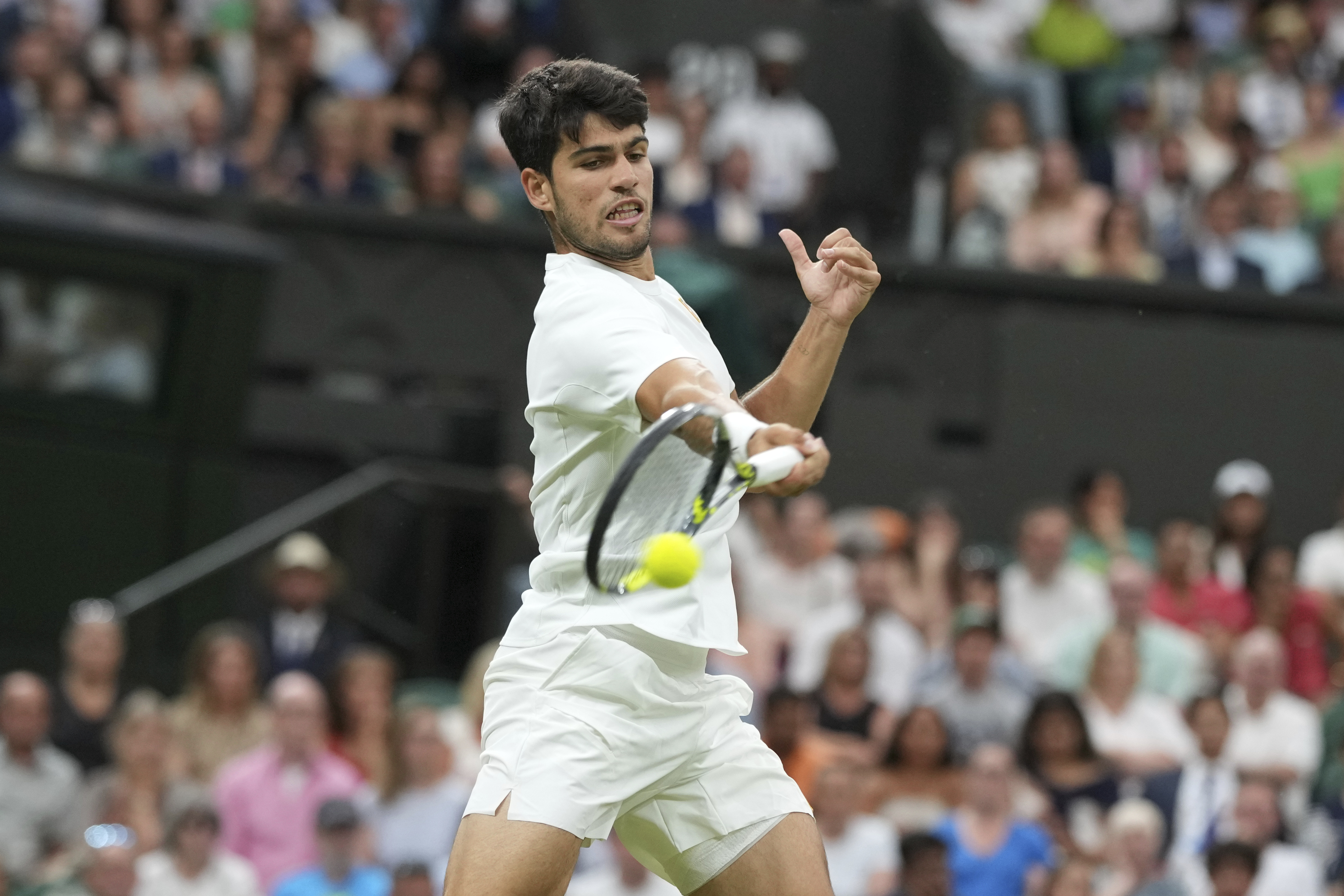 ATP总决赛横扫温网,阿尔卡拉斯带队取胜 ATP总决赛横扫温网,阿尔卡拉斯带队取胜