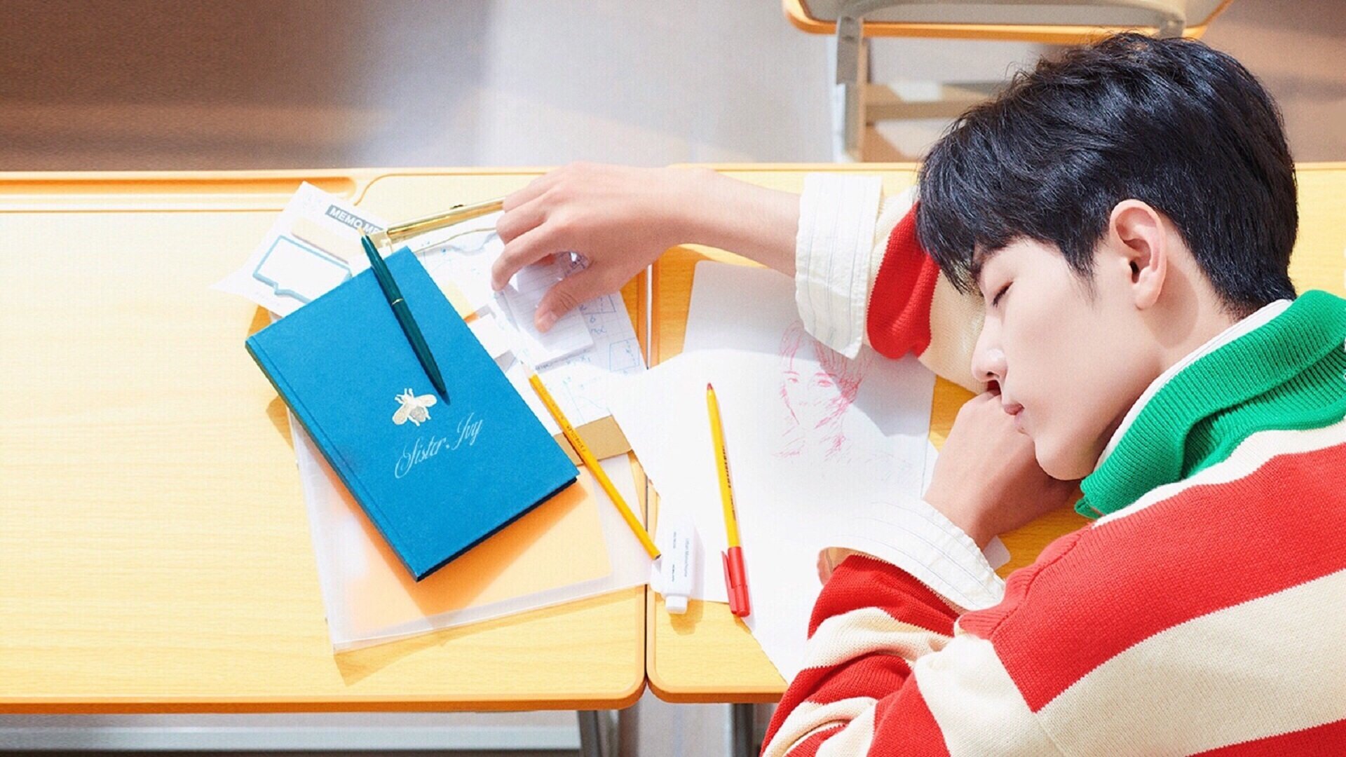 新星灼目北斗稳，一夜观尽联盟新旧景