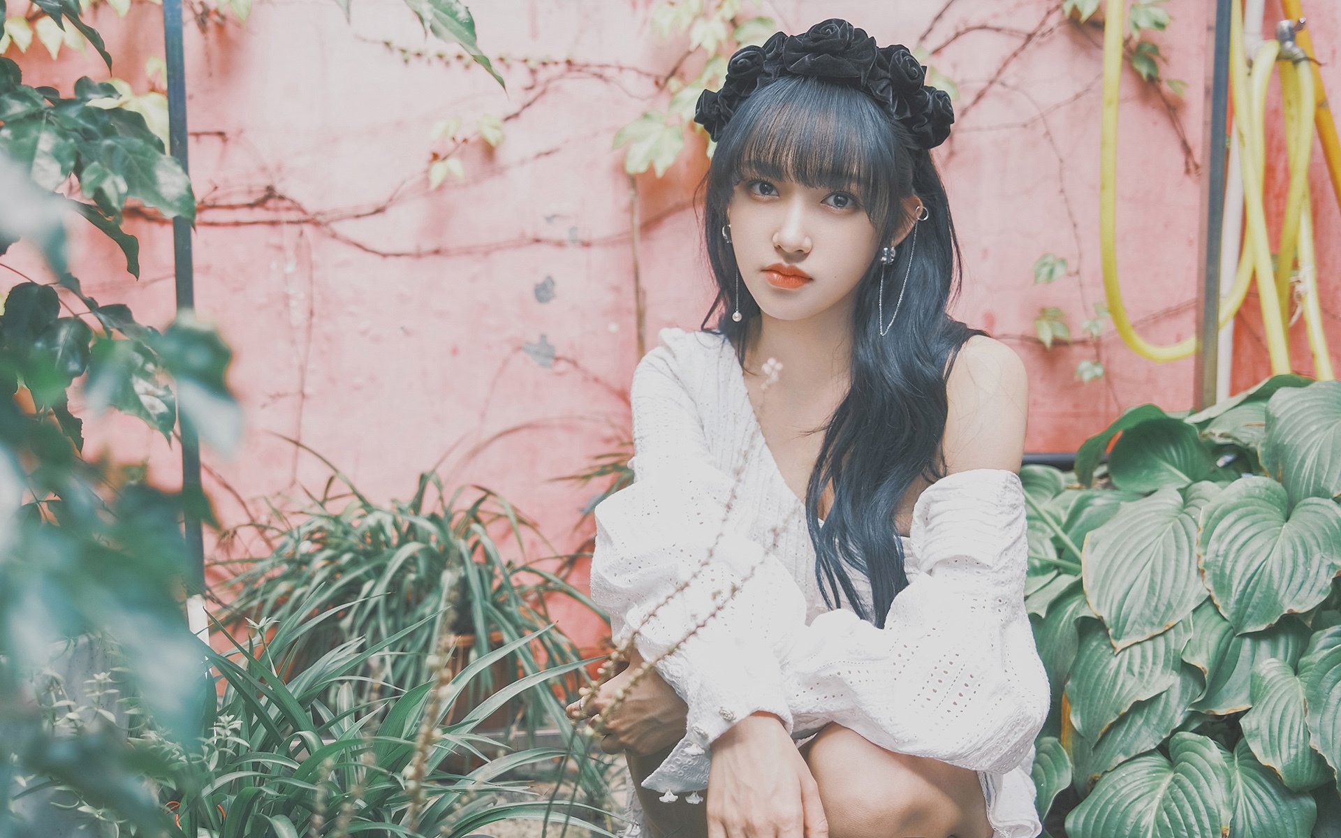 铁幕与新生，上海滩夜色下的救赎之战