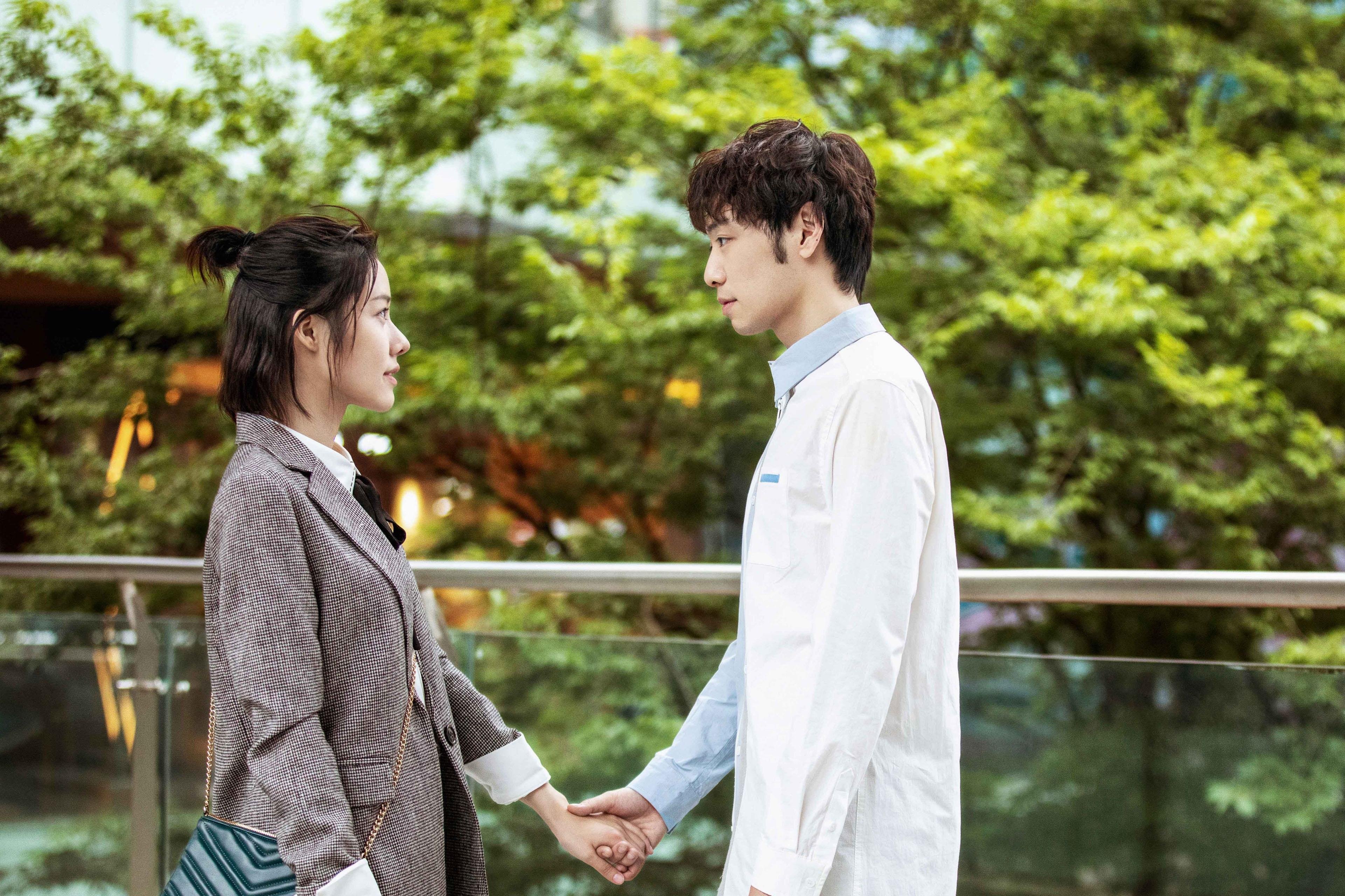 当灰熊战术板写入F1赛道,拉文如何用篮球智慧接管芝加哥街道赛?